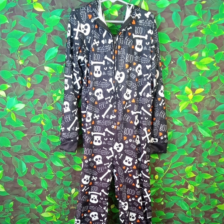 Black Halloween Skull & Bones One-Piece Kids Pajama Jumpsuit